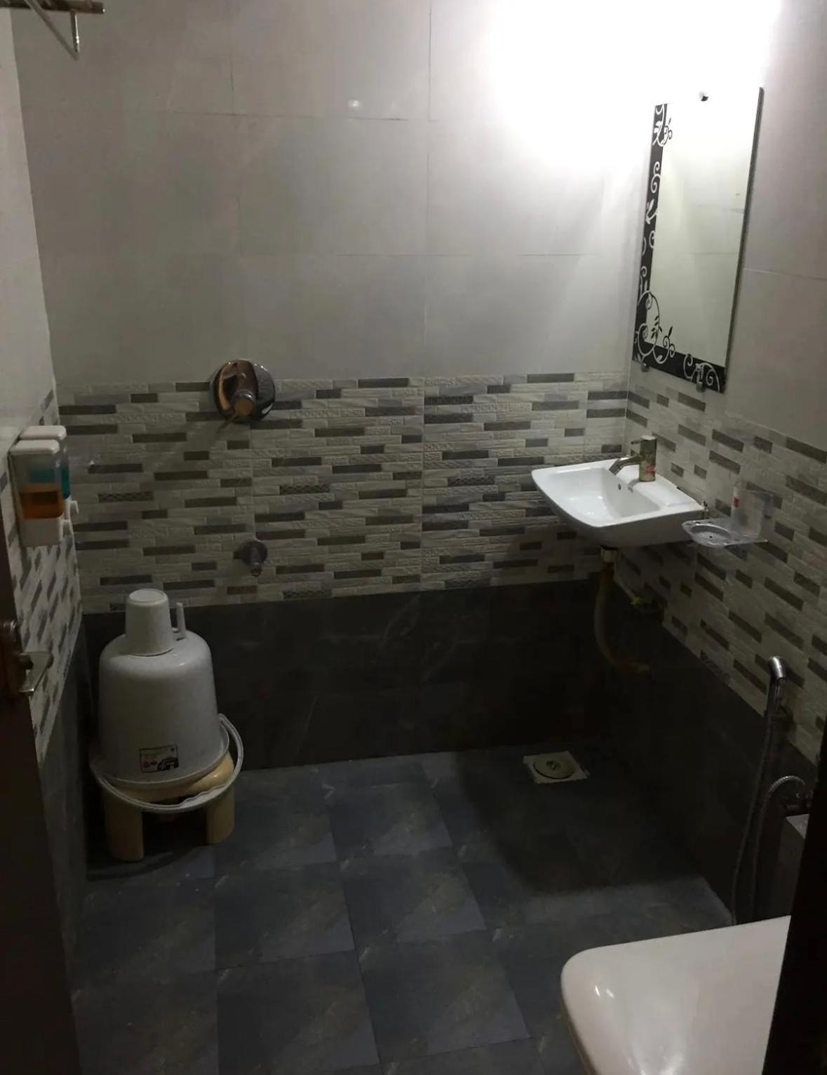 Hotel Bluediamond Bardoli المظهر الخارجي الصورة